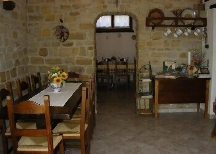 Farm stay Azienda Agrituristica Colle San Giorgio Castiglione Messer Raimondo