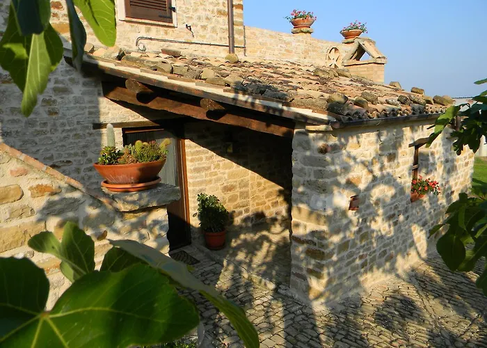 Farm stay Azienda Agrituristica Colle San Giorgio Castiglione Messer Raimondo